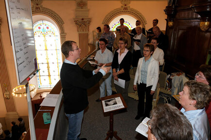 Choeur mixte lors de la 1ère communion 2008